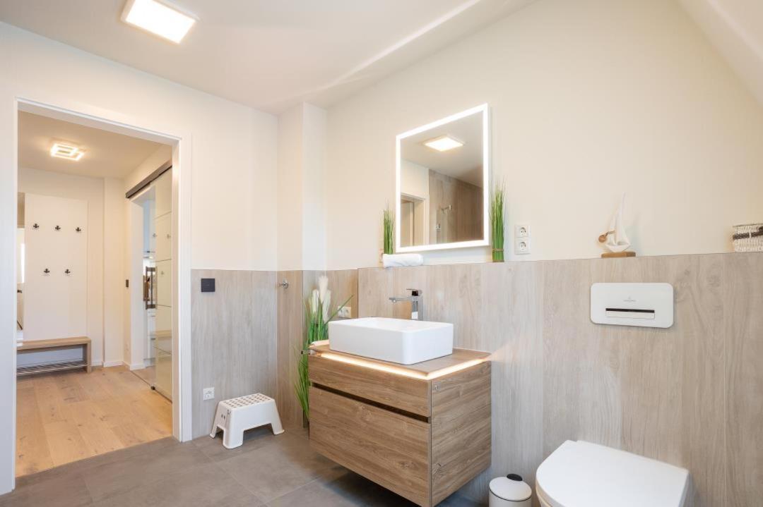 Villa Dornkamp 4 - Luxurioese Ferienwohnung Fuer 4 Personen Inklusive Balkon Und Sauna Timmendorfer Strand Exterior photo