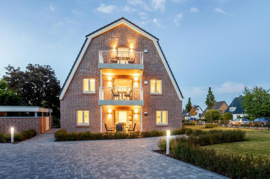 Villa Dornkamp 4 - Luxurioese Ferienwohnung Fuer 4 Personen Inklusive Balkon Und Sauna Timmendorfer Strand Exterior photo